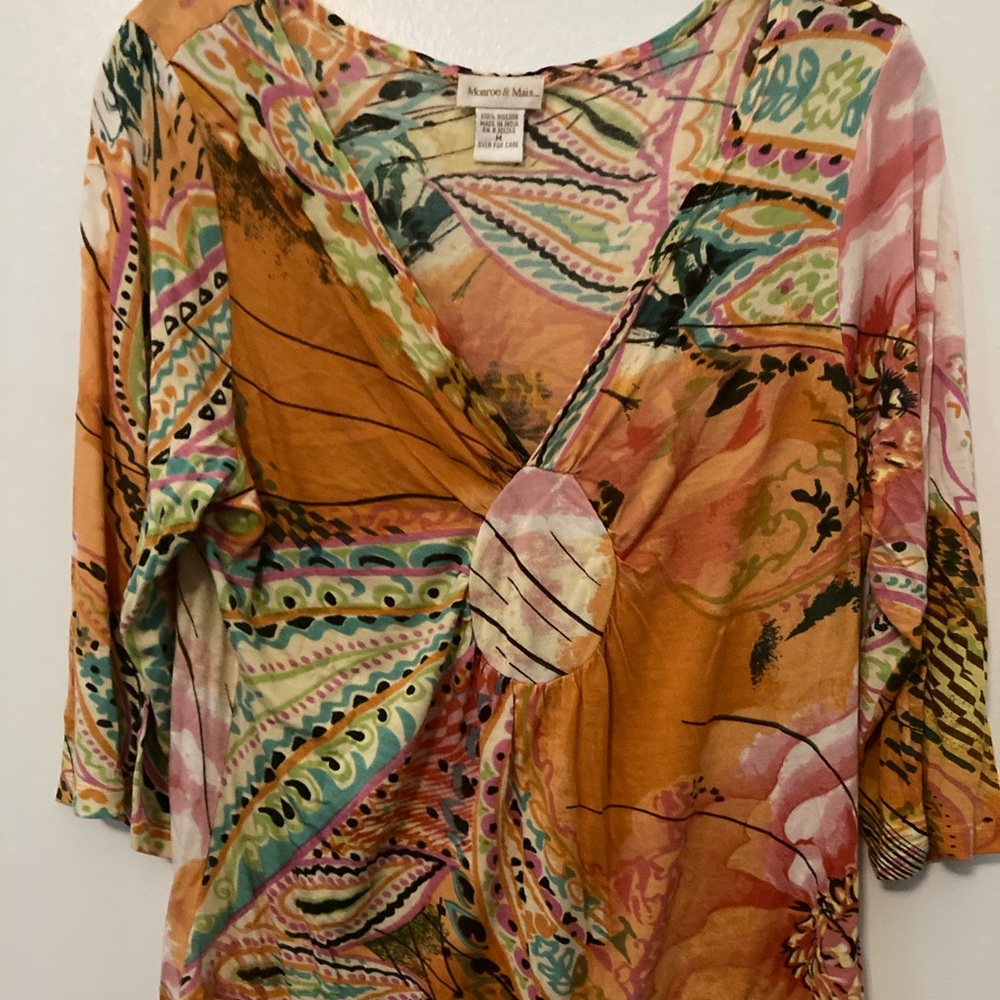 Monroe & Main cute top